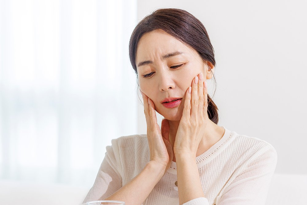 당신의 십 년 뒤 미소까지 설계하는 곳,  장안동 더끌림치과 이야기 썸네일
