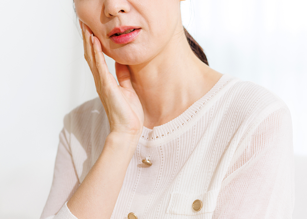 치주과·통합치의학과 더블보드 전문의의 정밀 진단 잇몸 치료